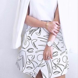 NWOT C/MEO Collective One Life Skirt Size Medium